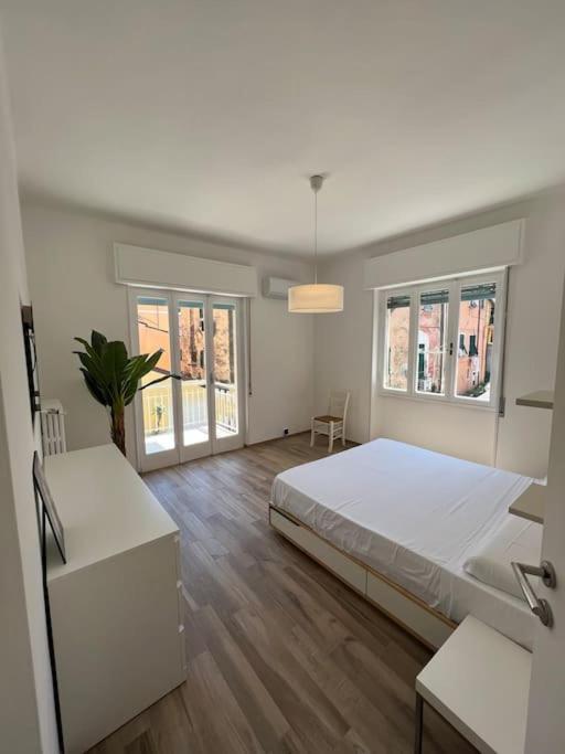 Borgo Marina Apartments Imperia Exterior photo